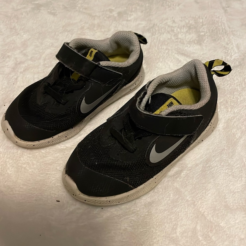 Toddler Nike shoes